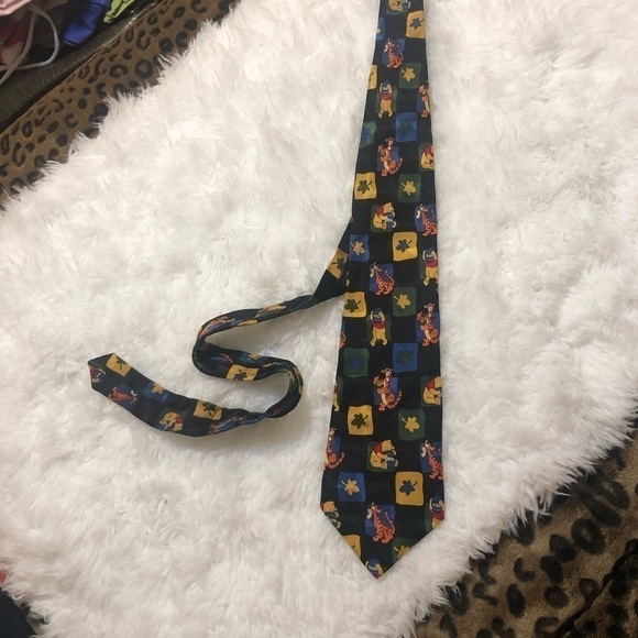 Disney Pooh Vintage 100%Silk Men’s Tie - Picture 5 of 5